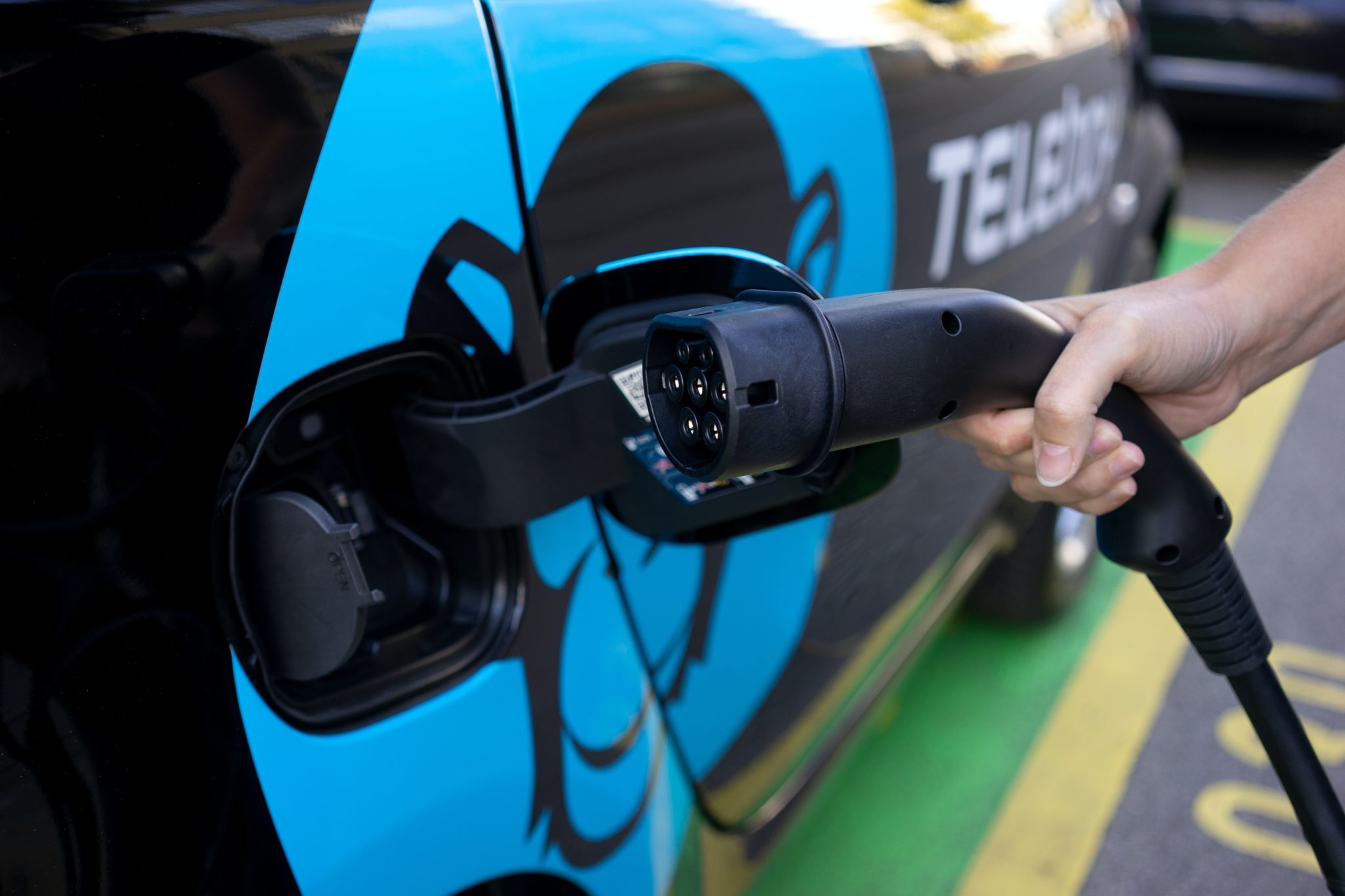 Electric Vehicles/Autonomous Vehicles Implementation Services Acumen
